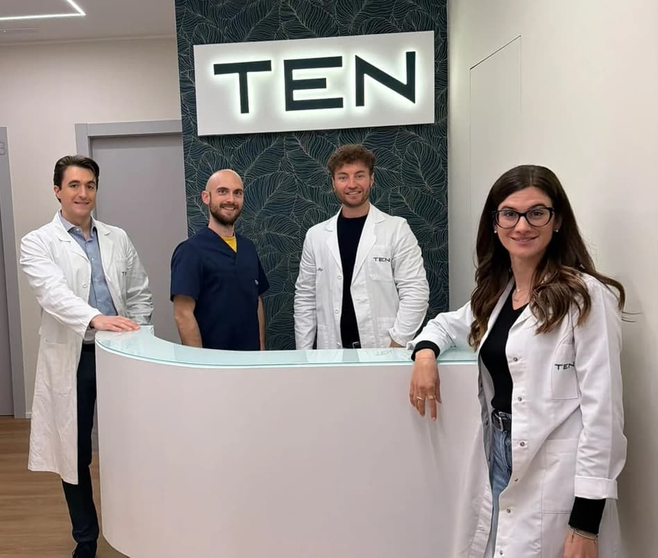 Gli specialisti TEN alla reception dello studio di Biella